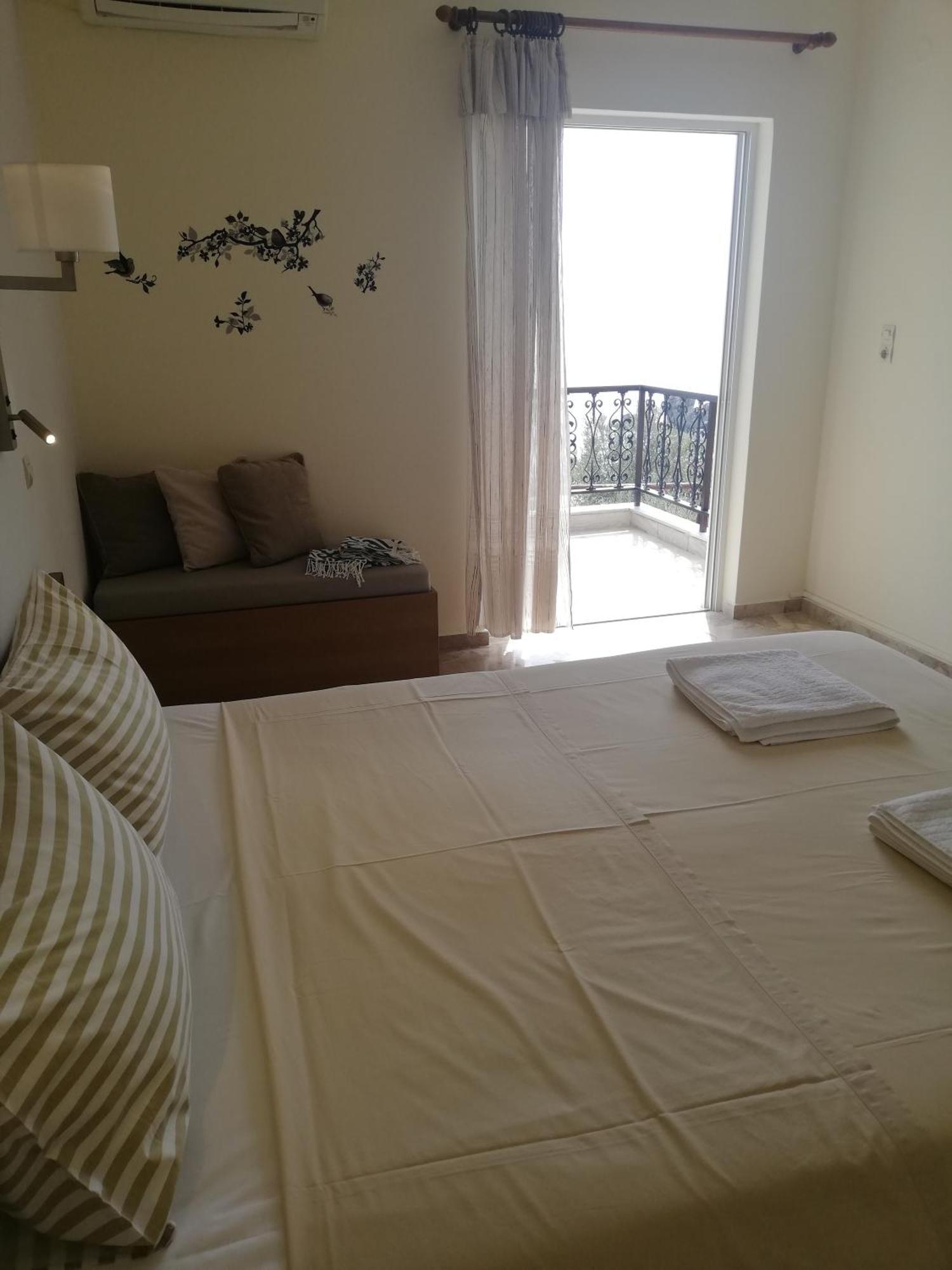 Livikon Studios & Rooms โรดาคิโน ห้อง รูปภาพ